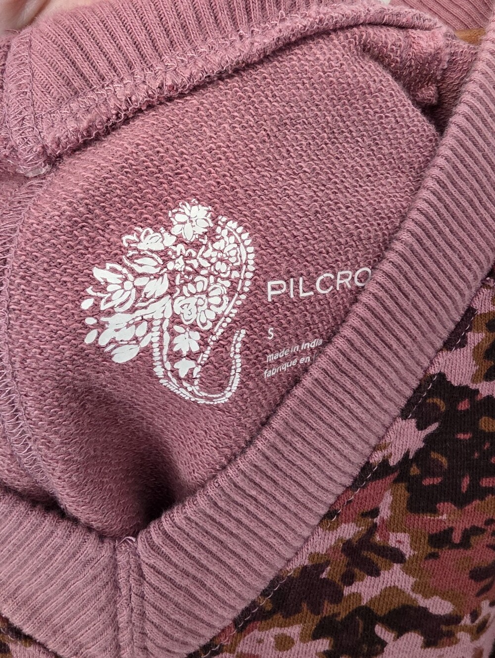 Pilcro by Anthropologie short sleeve sweatshirt top, Size small *FLAW-see Pics - Picture 6 of 12